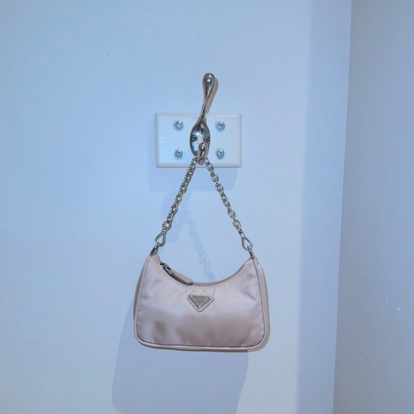 Authentic Prada micro Re-Edition 2005 Re-Nylon and Saffiano leather bag - Picture 7 of 14